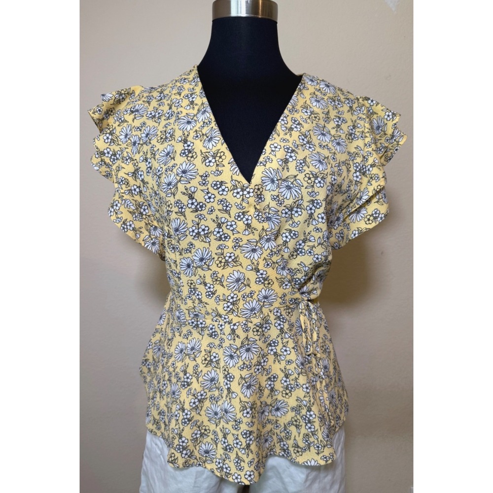 Monteau Los‎ Angeles Floral Faux Wrap Shirt Size Large Yellow Daisies